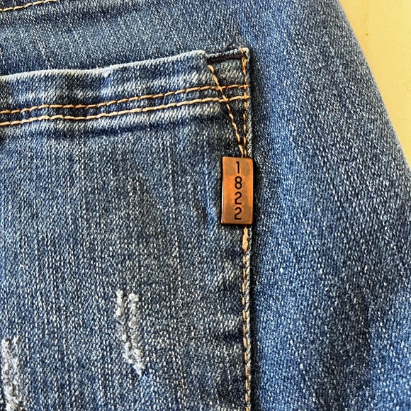 1822 distressed crop jeans size 8 - Picture 7 of 8